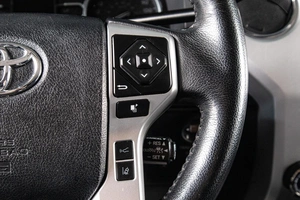Пикап Toyota Tundra 2021 года, 6099000 рублей, Сургут