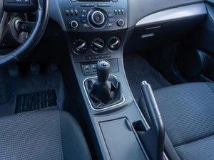 Хетчбэк Mazda 3 2013 года, 939000 рублей, Саратов