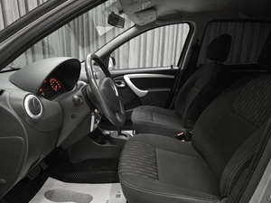 Хетчбэк Renault Sandero 2011 года, 700000 рублей, Красноярск