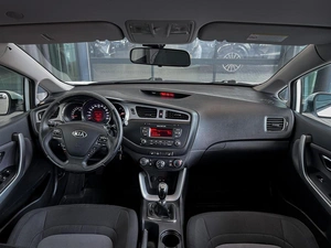 Хетчбэк Kia Ceed 2013 года, 879000 рублей, Уфа