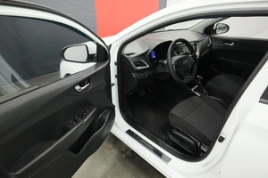 Седан Hyundai Solaris 2020 года, 1515000 рублей, Курск