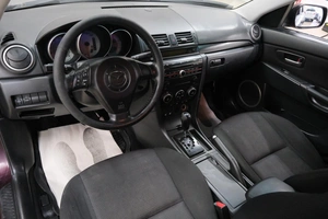 Седан Mazda 3 2007 года, 569000 рублей, Омск