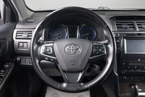 Седан Toyota Camry 2018 года, 1399000 рублей, Оренбург