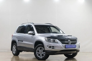 Внедорожник Volkswagen Tiguan 2011 года, 1229000 рублей, Новокузнецк