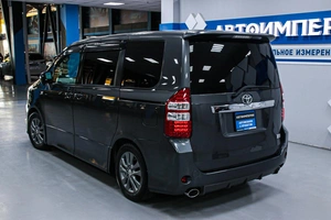 Минивэн Toyota Noah 2011 года, 1498000 рублей, Солонцы