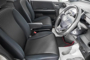 Минивэн Honda Freed 2011 года, 999000 рублей, Барнаул