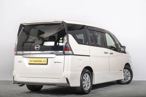 Минивэн Nissan Serena 2018 года, 1949000 рублей, Томск