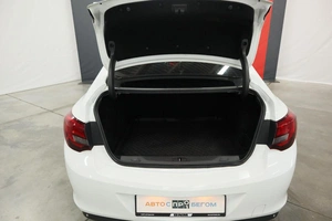 Седан Opel Astra 2013 года, 925000 рублей, Курск
