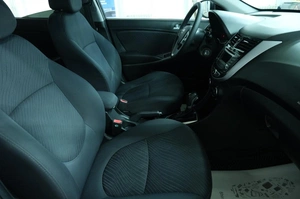 Седан Hyundai Solaris 2015 года, 1189000 рублей, Омск