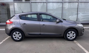 Хэтчбек Renault Megane 2011 года, 760000 рублей, Брянск