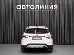Хетчбэк Kia Rio X-Line 2018 года, 1290000 рублей, Красноярск