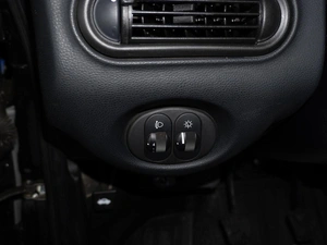 Внедорожник ВАЗ (LADA) Niva Travel 2023 года, 980000 рублей, Санкт-Петербург