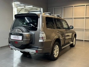 Внедорожник Mitsubishi Pajero 2013 года, 2147000 рублей, Красноярск