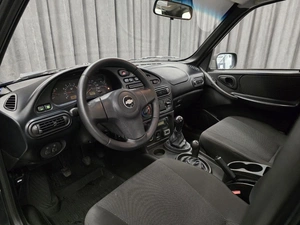 Внедорожник Chevrolet Niva 2011 года, 490000 рублей, Красноярск