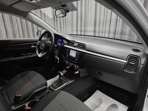 Хетчбэк Kia Rio X-Line 2019 года, 1249000 рублей, Красноярск