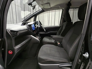 Минивэн Toyota Esquire 2015 года, 1700000 рублей, Красноярск