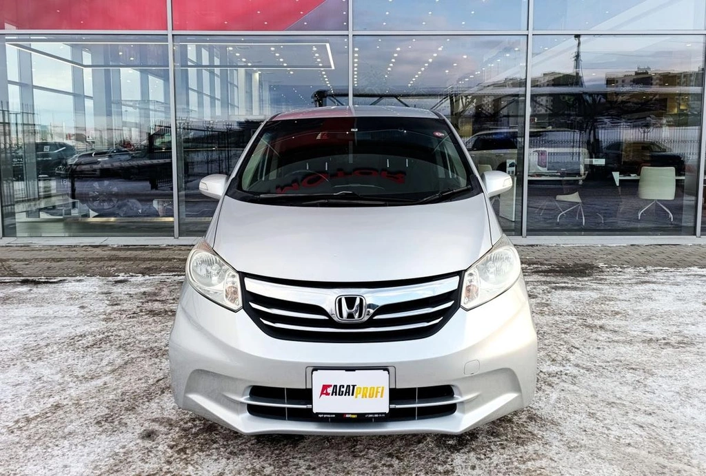 Минивэн Honda Freed 2013 года, 1030000 рублей, Солонцы