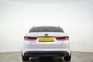 Седан Kia Optima 2016 года, 1679000 рублей, Оренбург