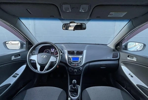 Седан Hyundai Solaris 2012 года, 610000 рублей, Солонцы