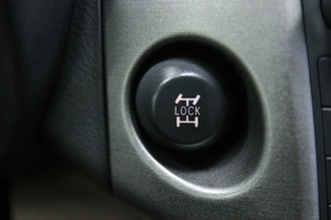 Внедорожник Toyota RAV4 2011 года, 1553000 рублей, Солонцы