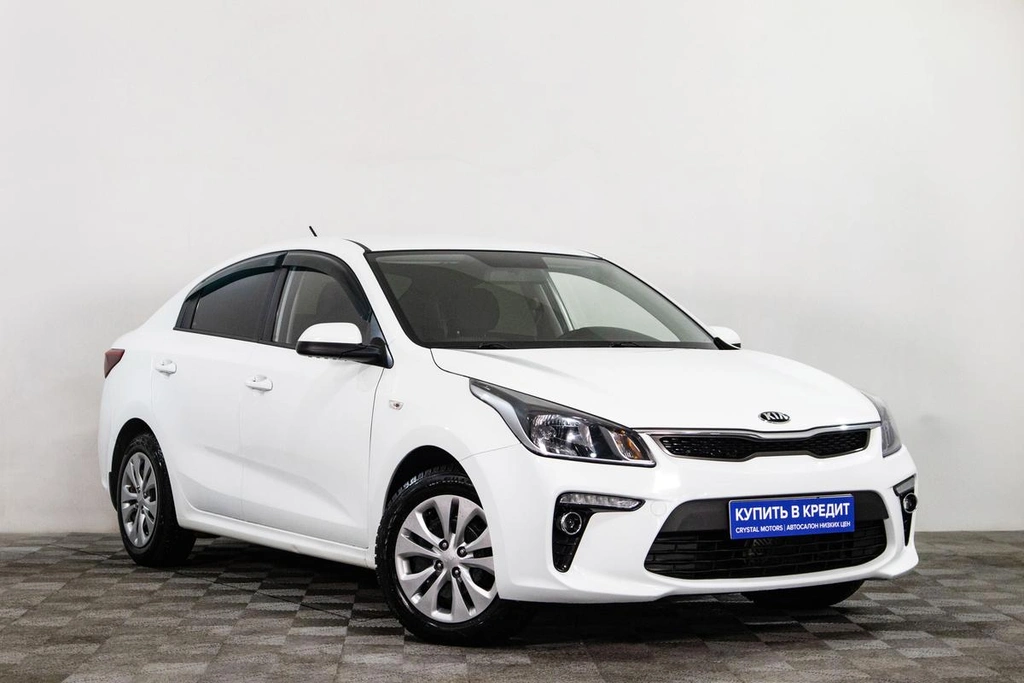 Седан Kia Rio 2018 года, 1479000 рублей, Сургут