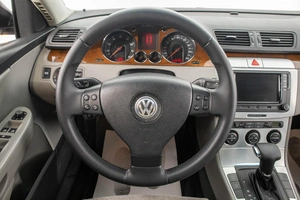 Седан Volkswagen Passat 2007 года, 739000 рублей, Барнаул