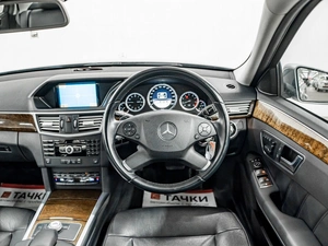 Седан Mercedes-benz E-класс 2011 года, 1660000 рублей, Красноярск