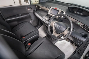 Минивэн Honda Freed 2012 года, 999000 рублей, Томск