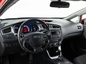 Хетчбэк Kia Ceed 2015 года, 1389050 рублей, Москва
