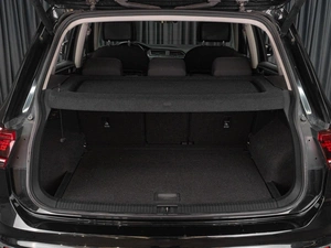 Внедорожник Volkswagen Tiguan 2017 года, 3109000 рублей, Тюмень