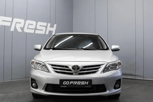 Седан Toyota Corolla 2012 года, 1170000 рублей, Омск