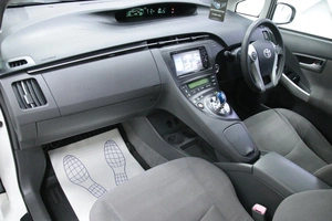 Лифтбек Toyota Prius 2011 года, 1048000 рублей, Солонцы
