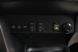 Внедорожник Toyota RAV4 2018 года, 2949000 рублей, Тюмень