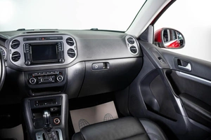 Внедорожник Volkswagen Tiguan 2014 года, 1659000 рублей, Пермь