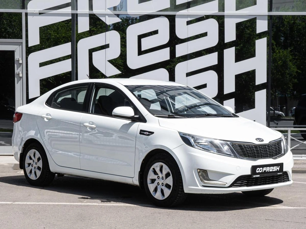 Седан Kia Rio 2012 года, 829000 рублей, Волгоград