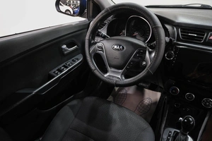 Хетчбэк Kia Rio 2015 года, 1049000 рублей, Новокузнецк