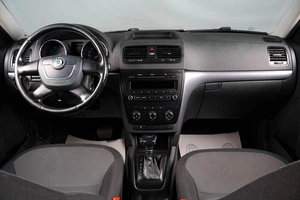 Внедорожник Skoda Yeti 2010 года, 869000 рублей, Тюмень