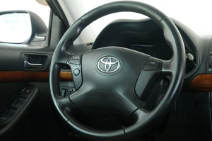 Седан Toyota Avensis 2007 года, 799000 рублей, Омск