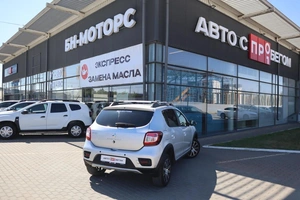 Хэтчбек Renault Sandero 2015 года, 1010000 рублей, Мирное