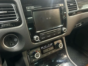 Внедорожник Volkswagen Touareg 2013 года, 2184000 рублей, Красноярск