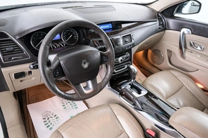 Седан Renault Latitude 2011 года, 819000 рублей, Красноярск