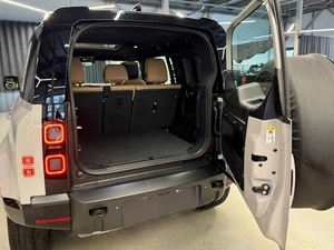 Внедорожник Land Rover Defender 2025 года, 18490000 рублей, Павловская Слобода