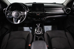 Седан Kia Cerato 2021 года, 1919000 рублей, Сургут
