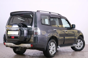 Внедорожник Mitsubishi Pajero 2017 года, 3349000 рублей, Омск