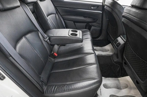 Седан Subaru Legacy 2011 года, 1549000 рублей, Барнаул