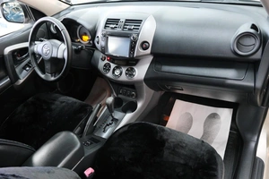 Внедорожник Toyota RAV4 2006 года, 1199000 рублей, Омск