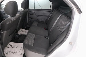 Седан Renault Logan 2013 года, 529000 рублей, Красноярск
