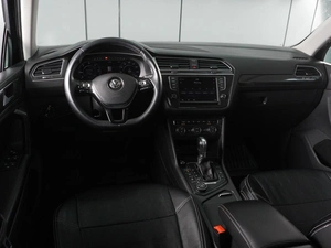Внедорожник Volkswagen Tiguan 2017 года, 2100000 рублей, Минеральные Воды