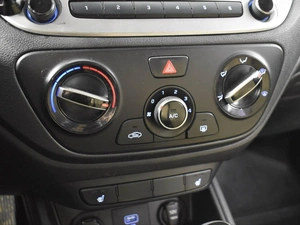 Седан Hyundai Solaris 2019 года, 759900 рублей, Казань