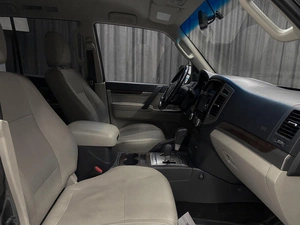 Внедорожник Mitsubishi Pajero 2017 года, 3400000 рублей, Красноярск